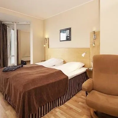 Scandic 4*